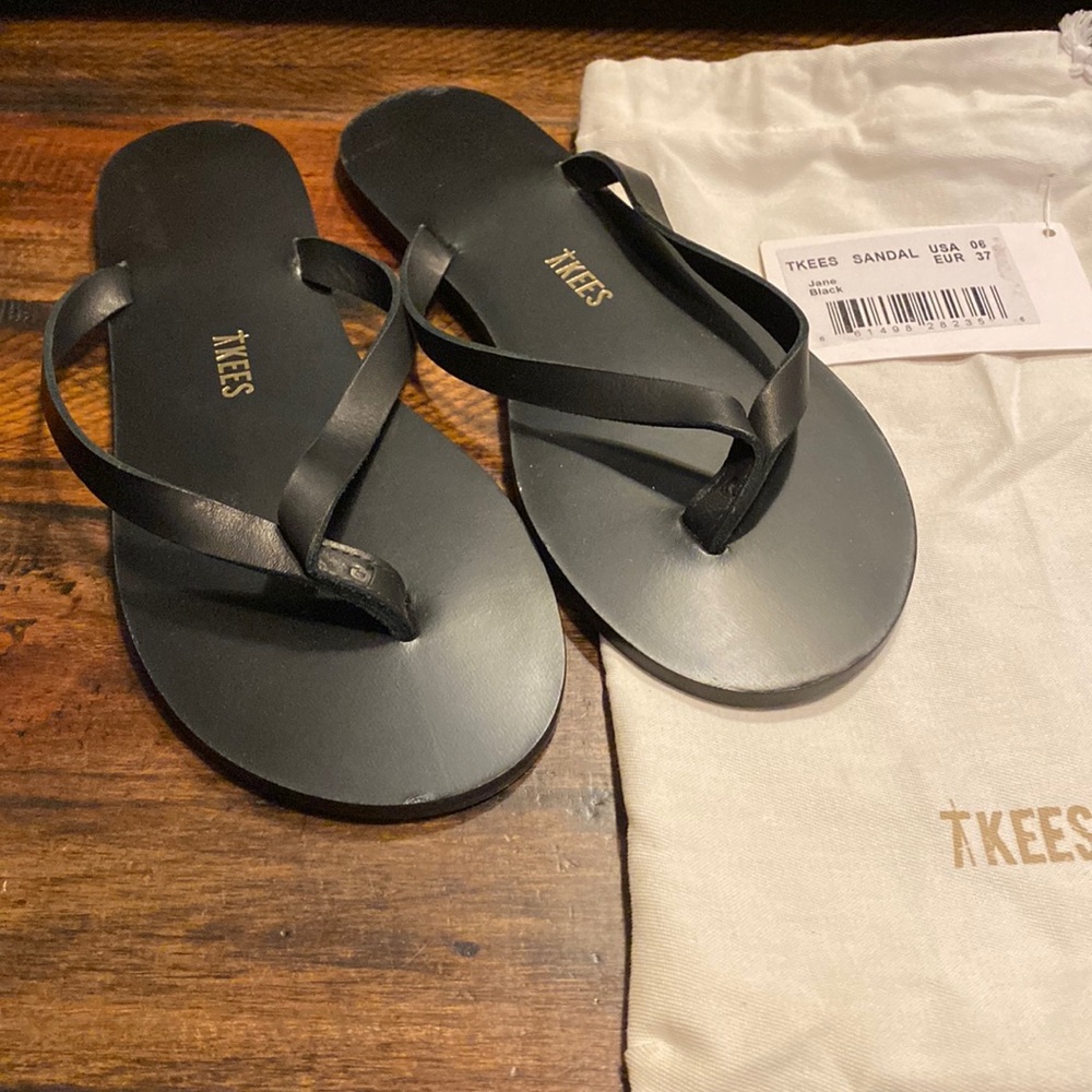 TKEES Sandals